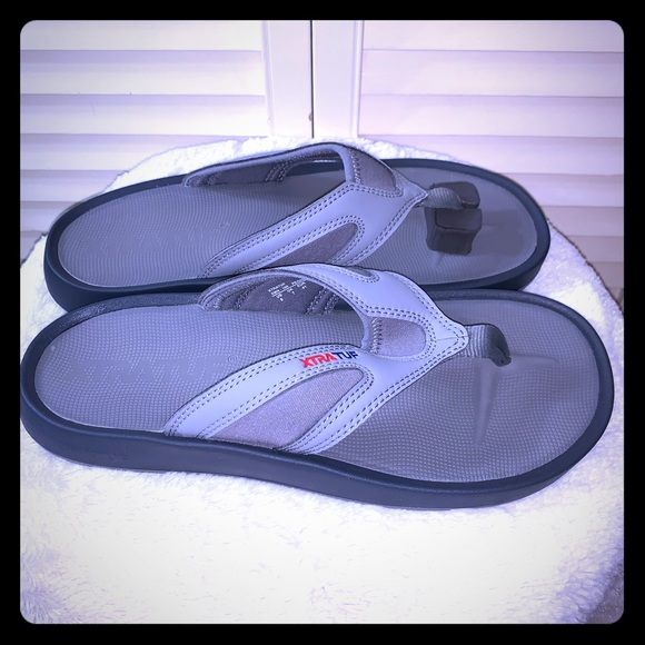 xtratuf flip flops